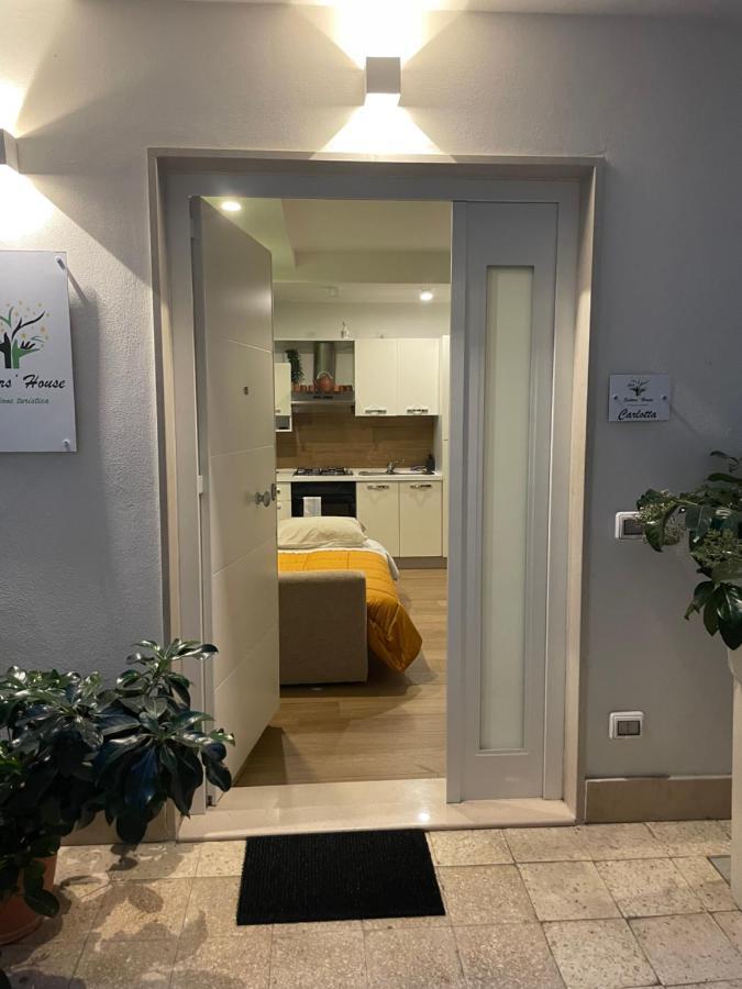 Apartament Sisters' House Bari Zewnętrze zdjęcie